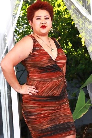 hd-photo-and-video-gallery-mandy-revealing-those-chubby-arm-pits