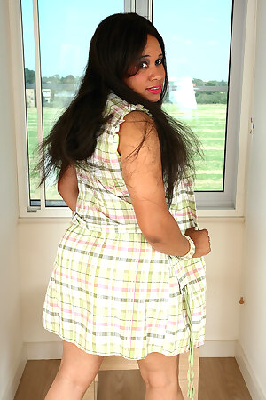 Black Milfs and Mature Hairy Pics